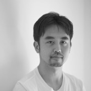 撮影:新津保建秀